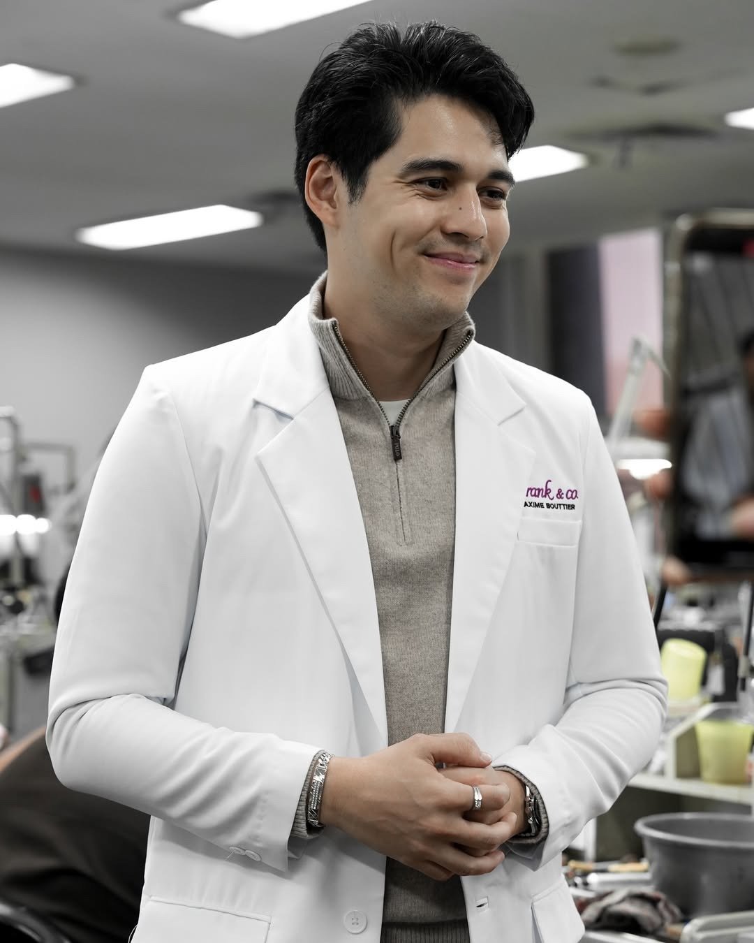 Momen Maxime Melihat Proses Pembuatan Cincin Lamaran di Frank & co.