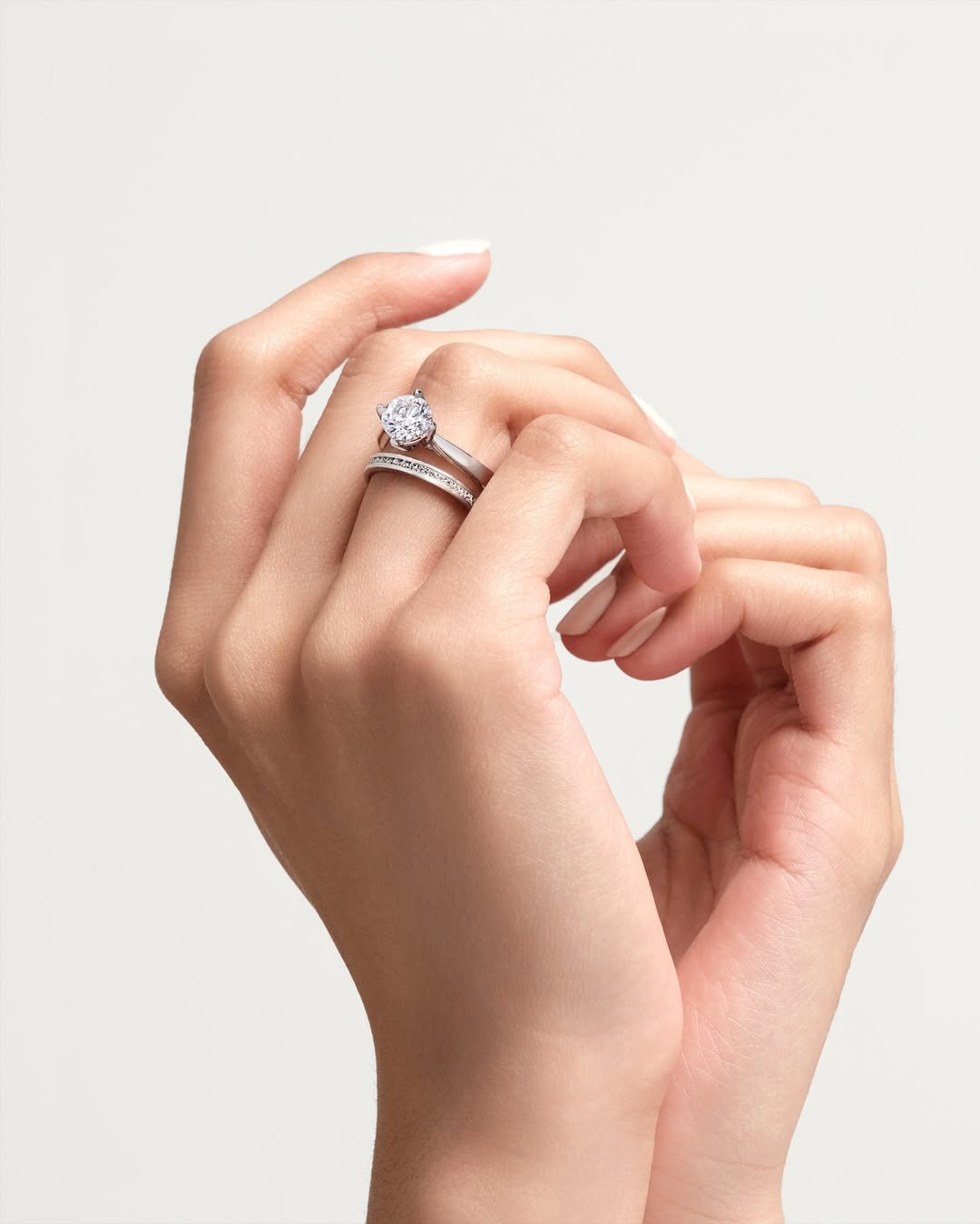 Cincin Berlian Sebagai Hadiah Akhir Tahun yang Elegan dan Penuh Makna