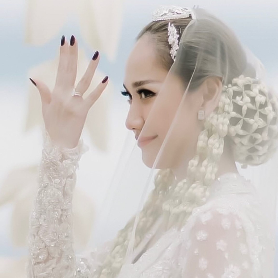 Contoh Cincin Nikah Custom Pilihan BCL dari Frank & co.