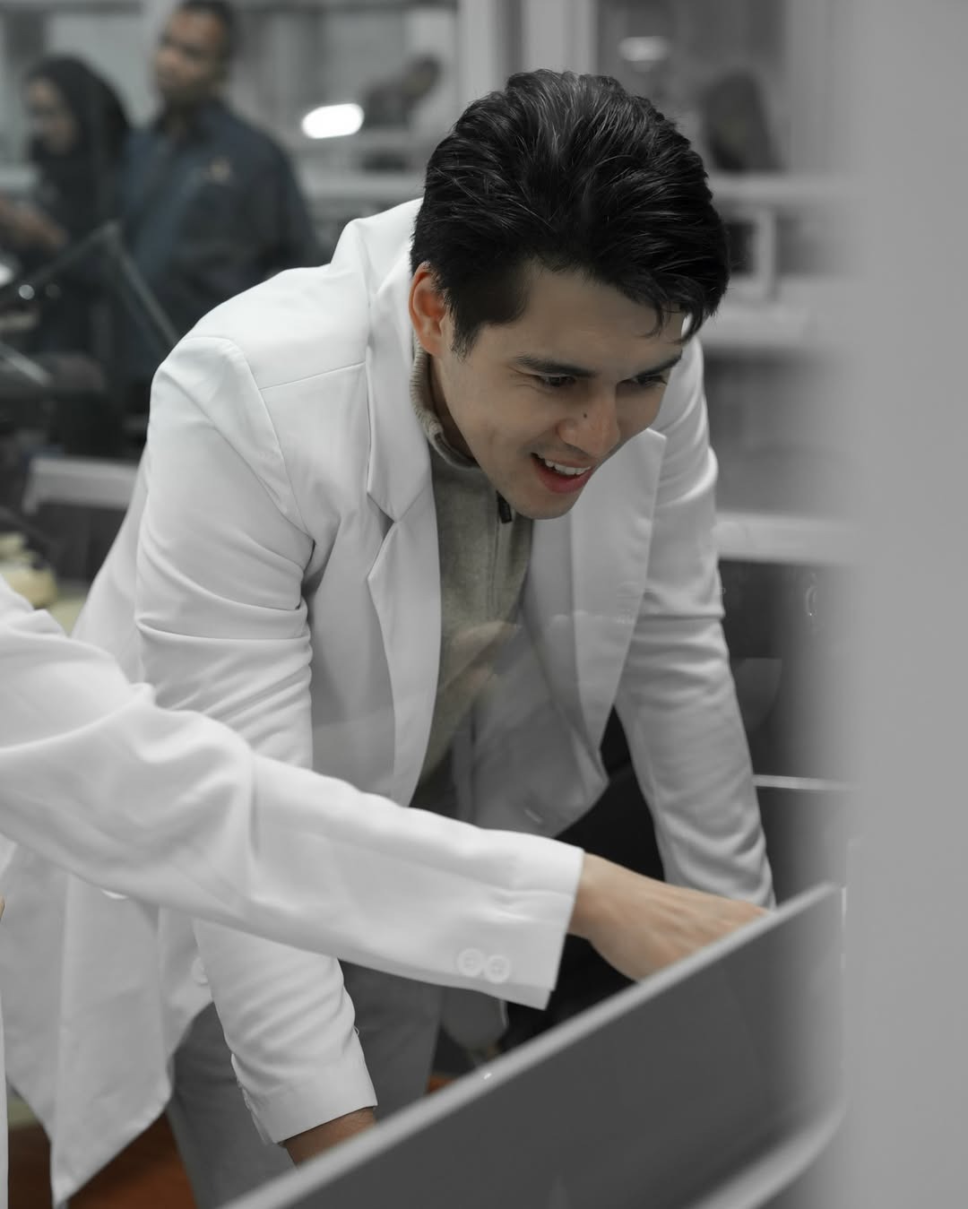 Maxime Bouttier Menyaksikan Langsung Rahasia Kilau Berlian Frank & co.