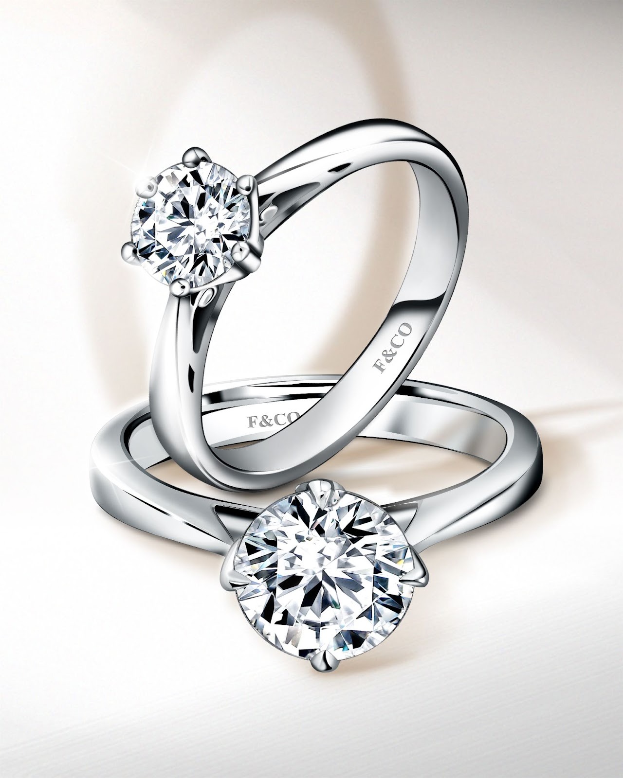 Kilau sempurna Frank Fire Diamond menyegel janji cinta dan komitmen abadi.