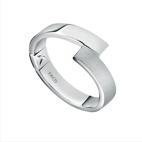 Pesona Cincin Tunangan Couple Frank & co. Koleksi Love Poetry