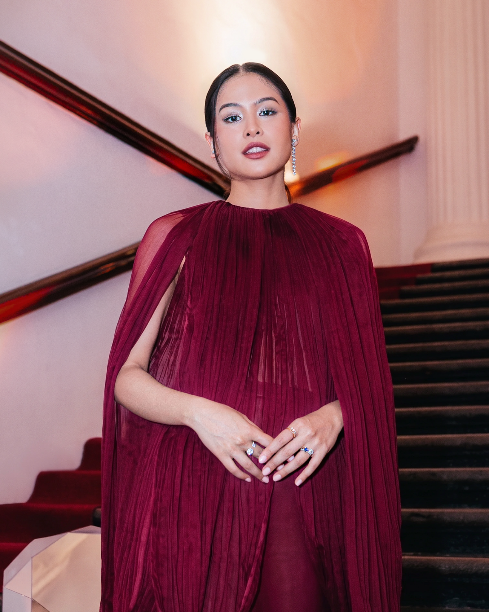 Kilau Perhiasan Berlian Frank & co. Menyempurnakan Look Maudy Ayunda