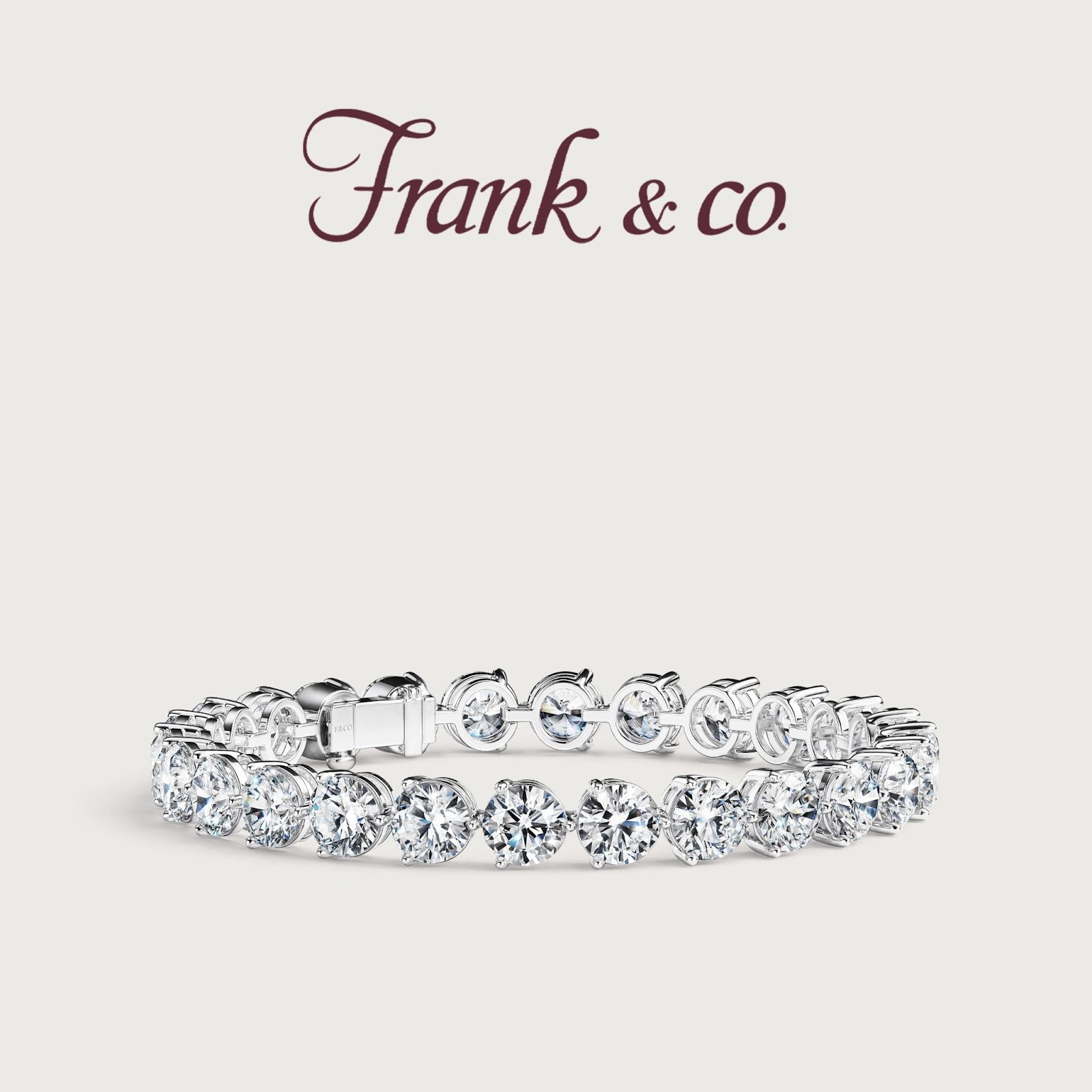 Keindahan Tennis Bracelet Frank & co. Sebagai Hadiah Anniversary Pernikahan