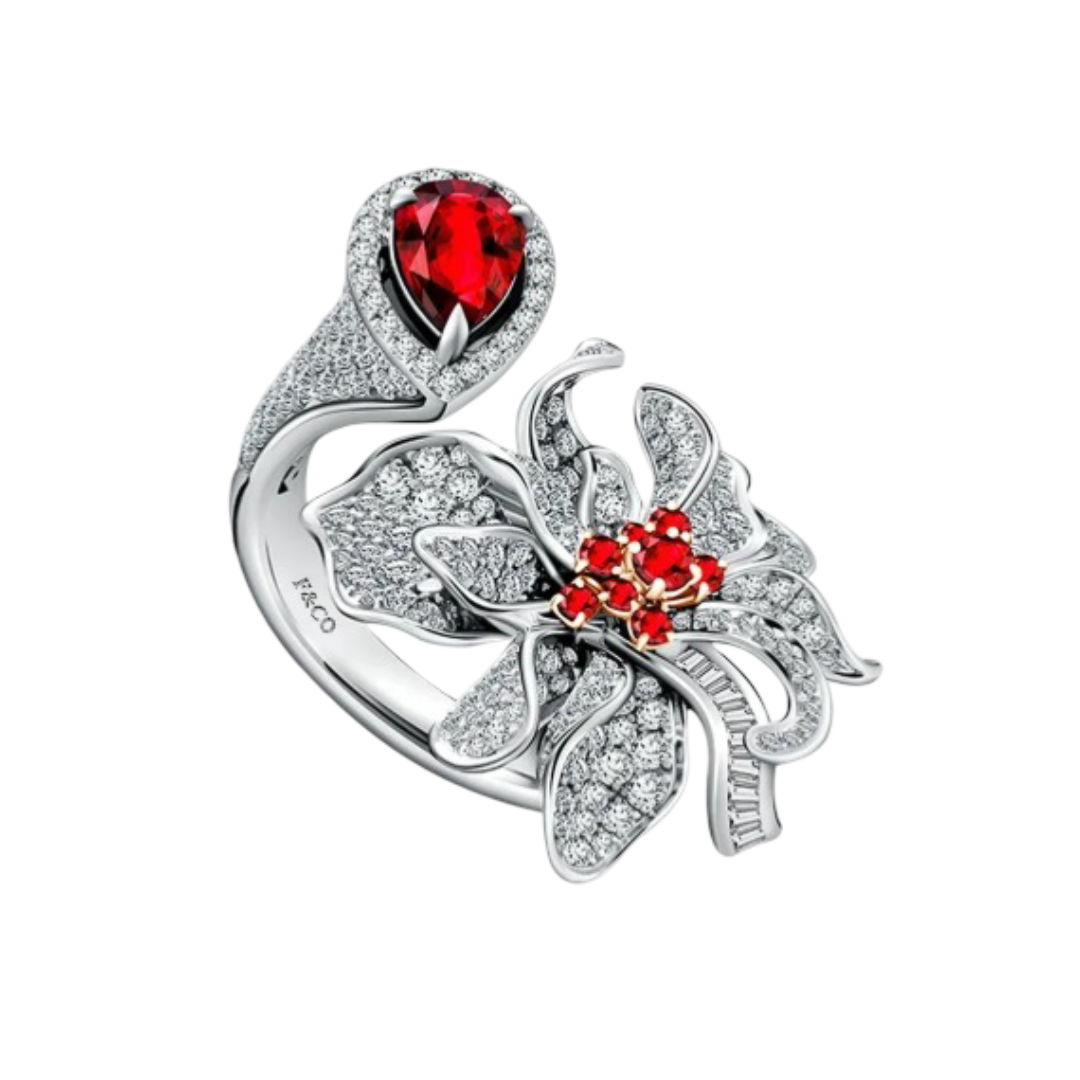 Desain Floral yang Cantik Disempurnakan dengan Ruby yang Memikat, Cocok untuk Natal