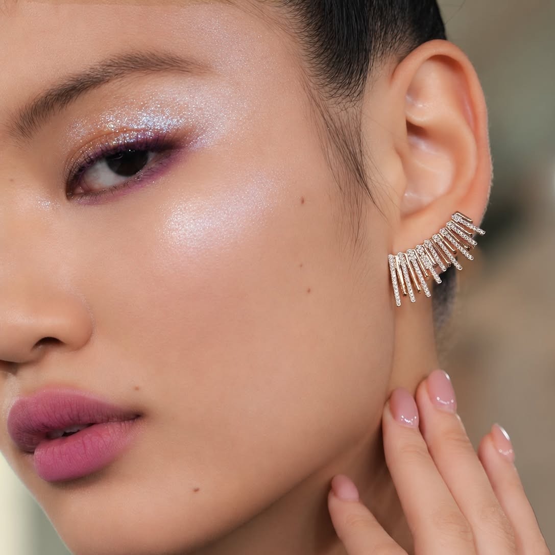 Diamond earrings mewah Frank & co. x Monica Ivena dalam koleksi Love Poetry Reimagined