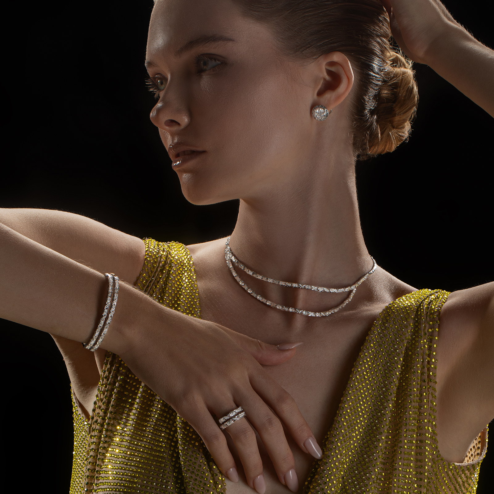 Keanggunan Geometris Penuh Cinta dari Prismata Luxury Set Jewellery