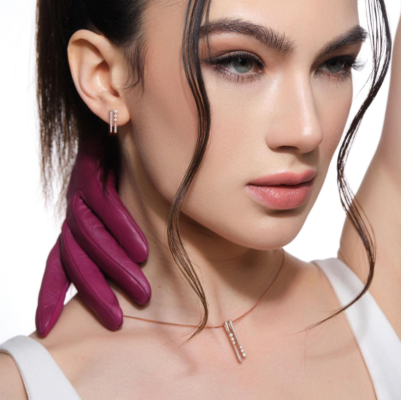 Desain Kalung Wanita yang Modern dan Minimalis dari Flare Collection