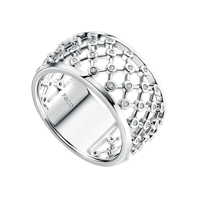 Detail Signature X Pattern pada Cincin Berlian The Plexa Love Poetry Reimagined