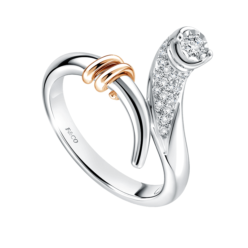 Cincin Model Terbaru See The Light Bold Enfolded Ladies Ring