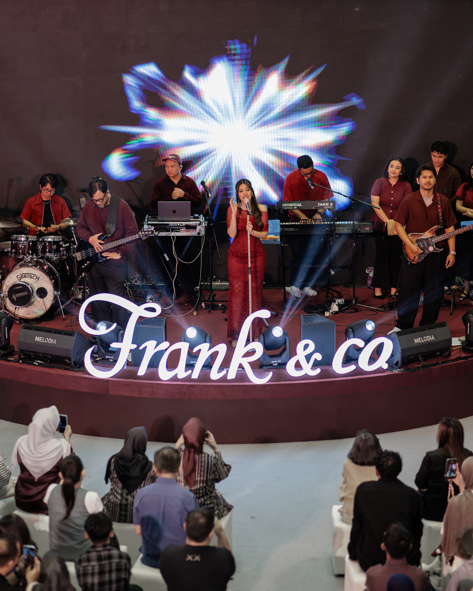 Performance Raisa Memeriahkan Exhibition Frank & co. Anniversary