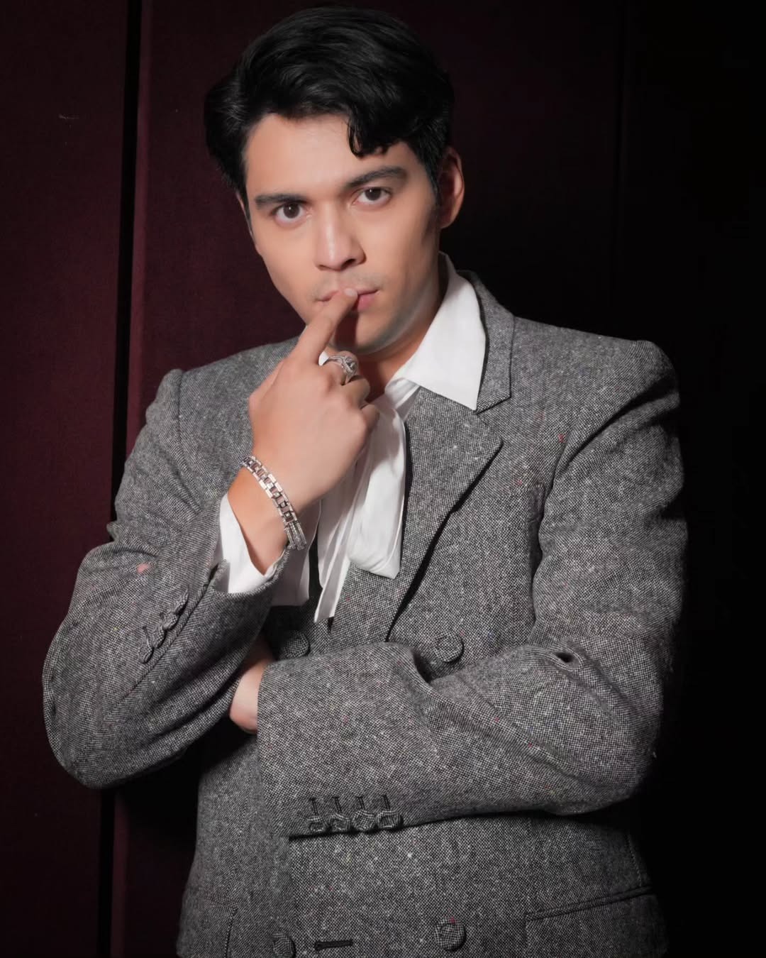 Gaya Maxime Bouttier dengan Bracelet for Men Frank & co.