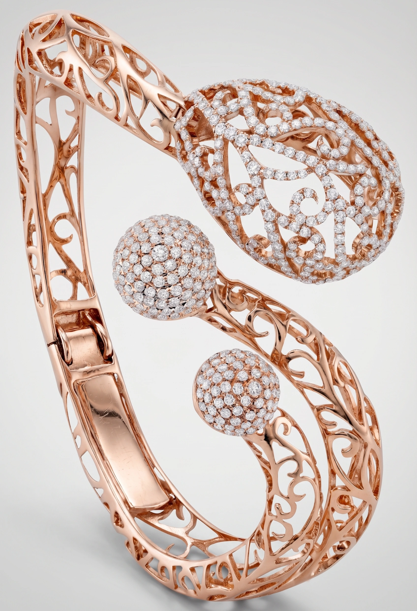 Frank & co. Palma Hadirkan Gelang dan Cincin Wanita Unik