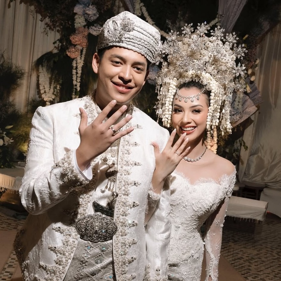 Pesona Cincin Couple Pilihan Nazla dan Adhikara