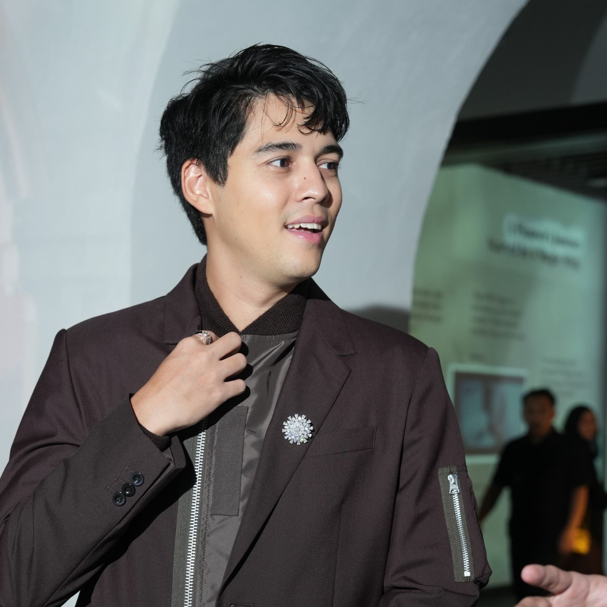 Tampilan Maxime yang Mempesona di Malam 30 Years of Real Love