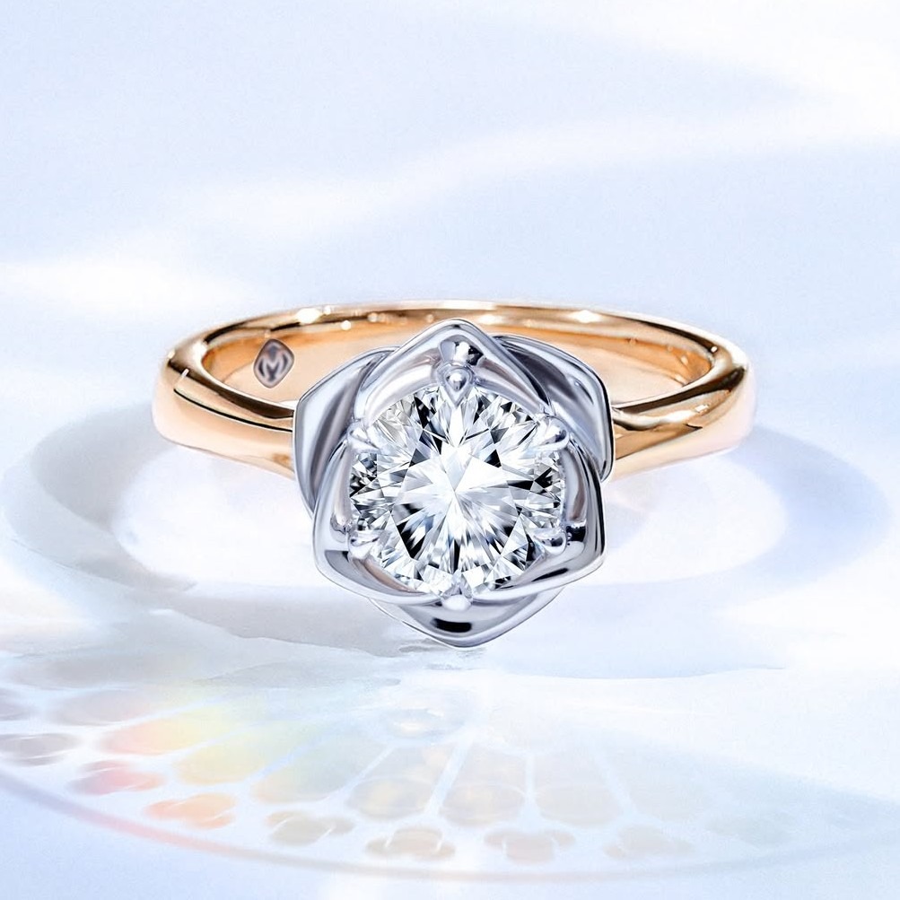 Cincin Wanita MONDIAL dengan Berlian Brilliant Rose yang Elegan