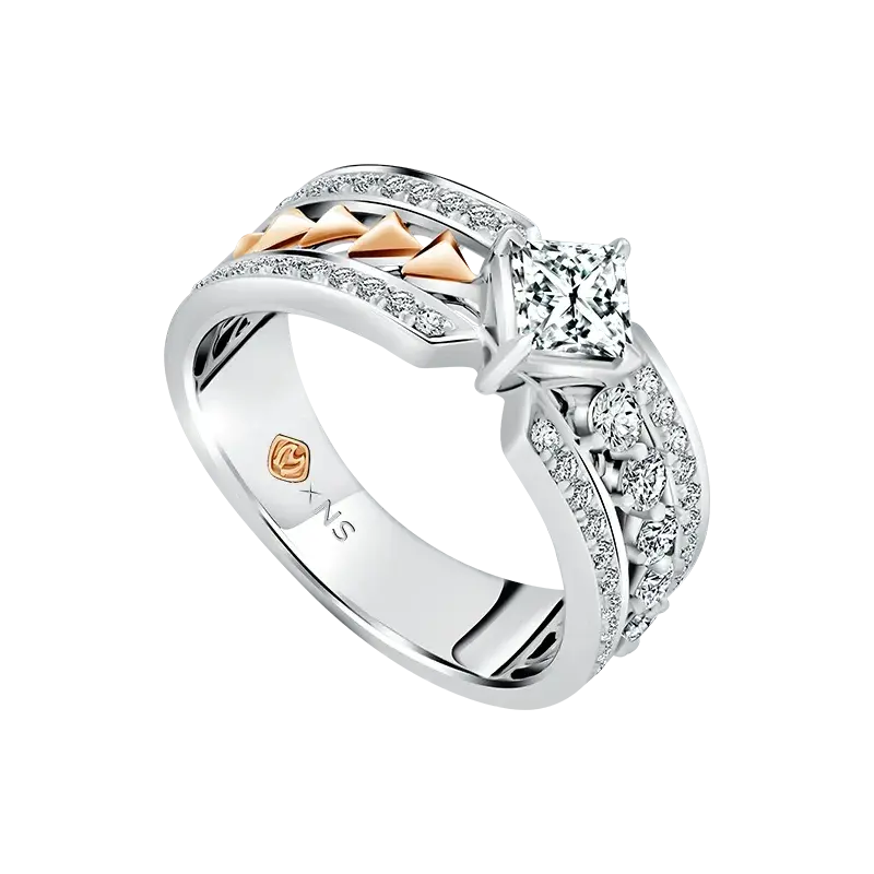 Alinate Axis Diamond Ladies Ring MONDIAL dengan Princess Cut Diamond dan Desain Geometris Presisi