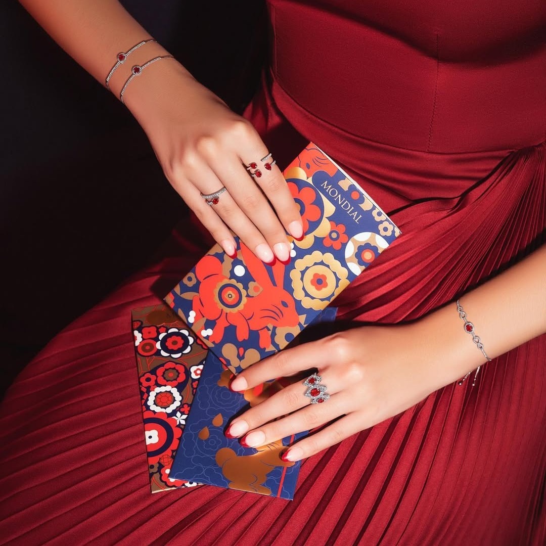 Red Dress Bernuansa Mewah Sangat Cocok Dipadukan dengan Ruby Ring