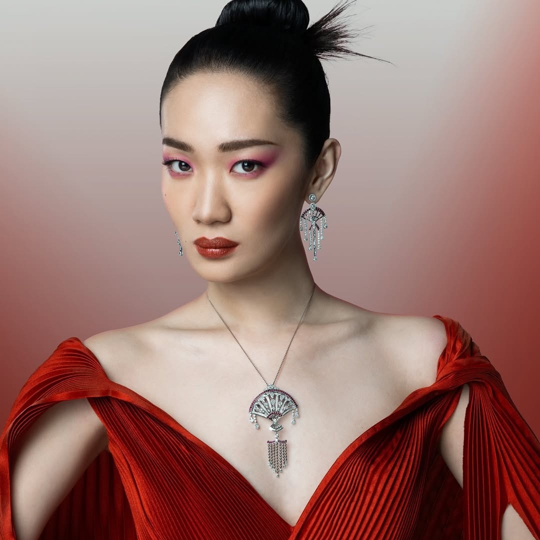 Kalung Berlian MONDIAL Harmony dari Koleksi MONDIAL Realms