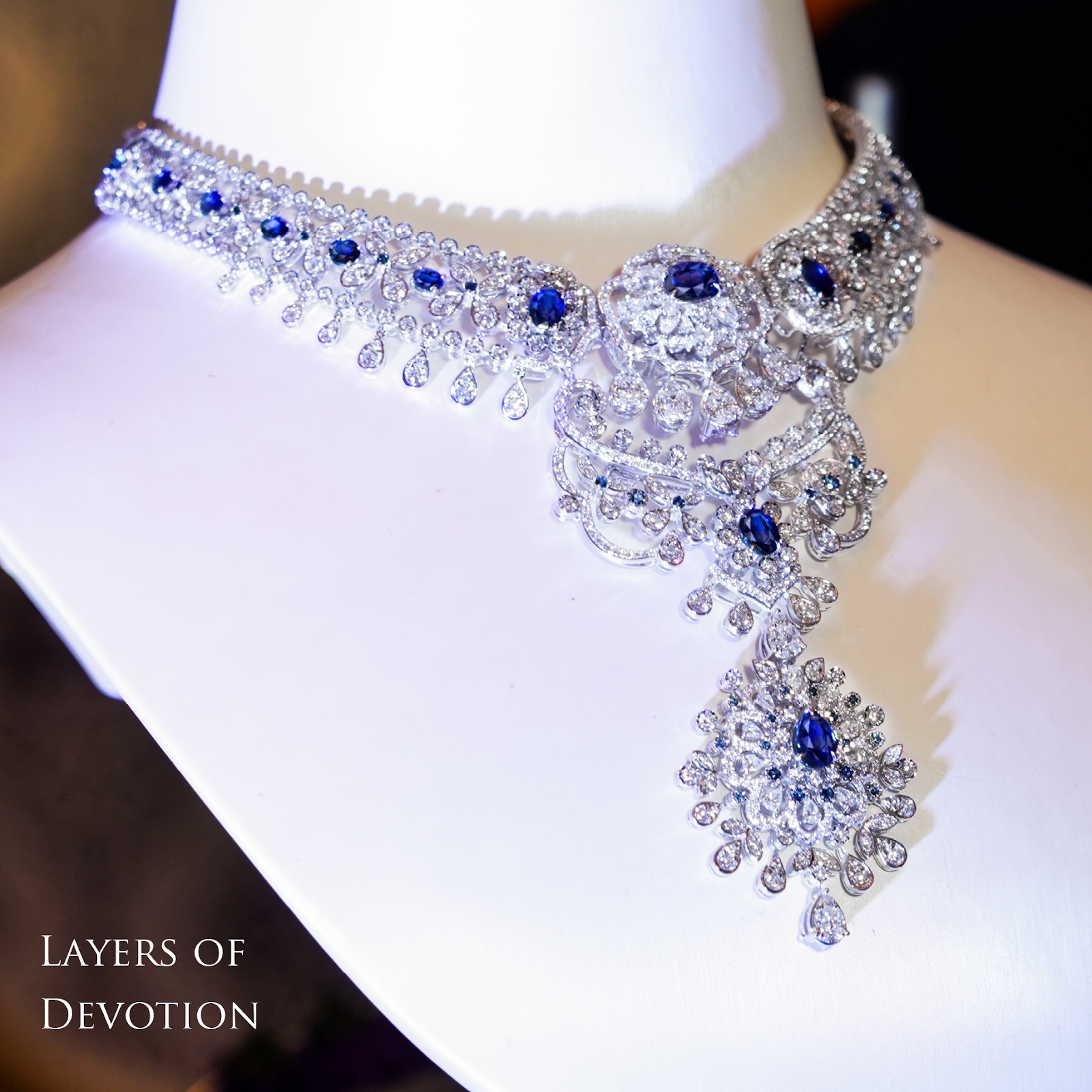 Kemewahan Kalung Berlian Realms Devotion MONDIAL