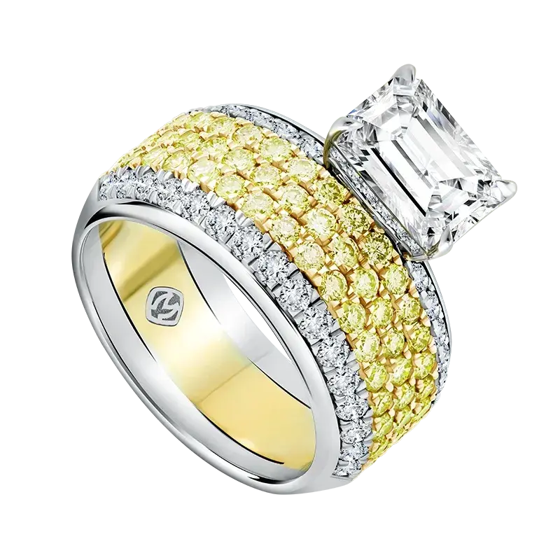 Koleksi Engagement Ring I Said MONDIAL dengan Fancy-Shaped Diamond dan Rare Colored Diamond