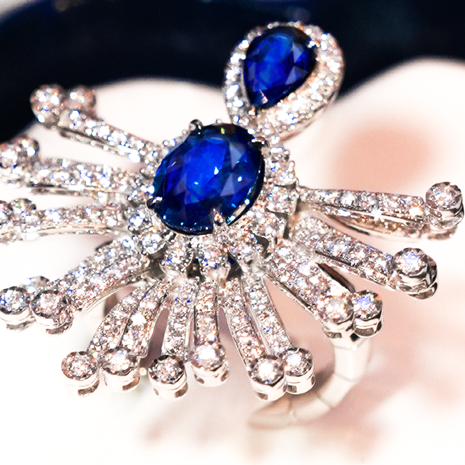 Pesona Blue Sapphire and Diamond Ring dari MONDIAL Realms
