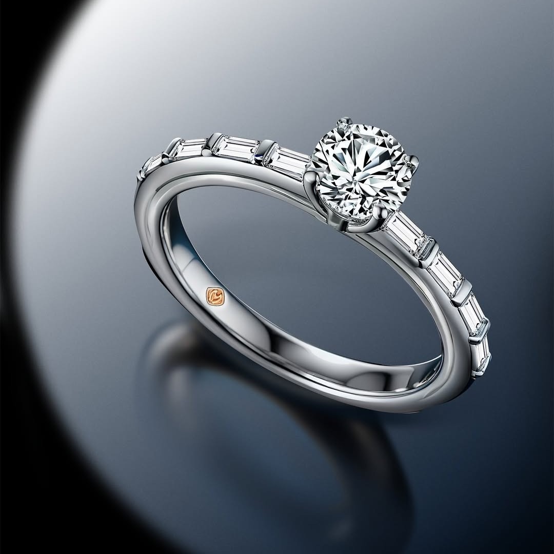 Diamond Solitaire Ring MONDIAL yang Cantik