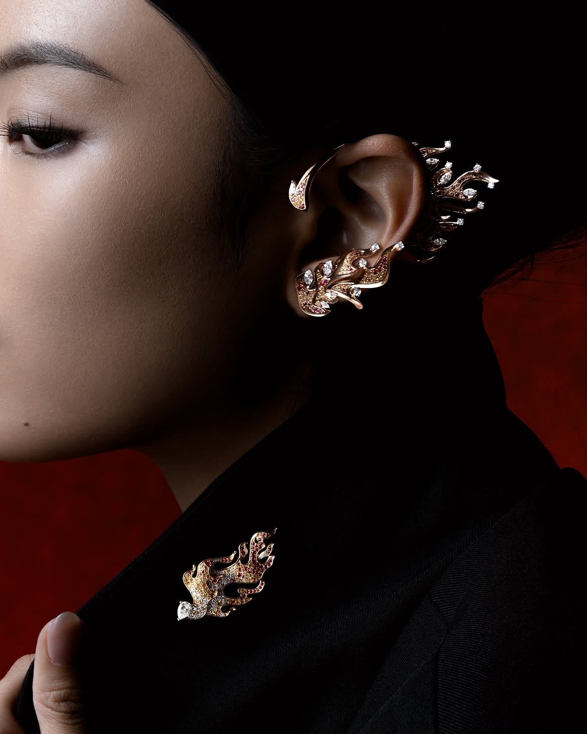 Pesona Earrings dengan Diamond dan Precious Stone Menjadi Perpaduan Sempurna untuk Gaya Anda