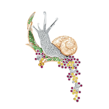 Brooch MONDIAL Fantasy yang Memiliki Desain Unik
