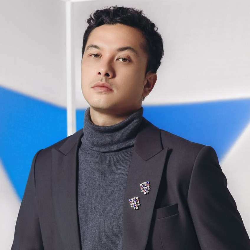 Styling Brooch MONDIAL ala Nicholas Saputra