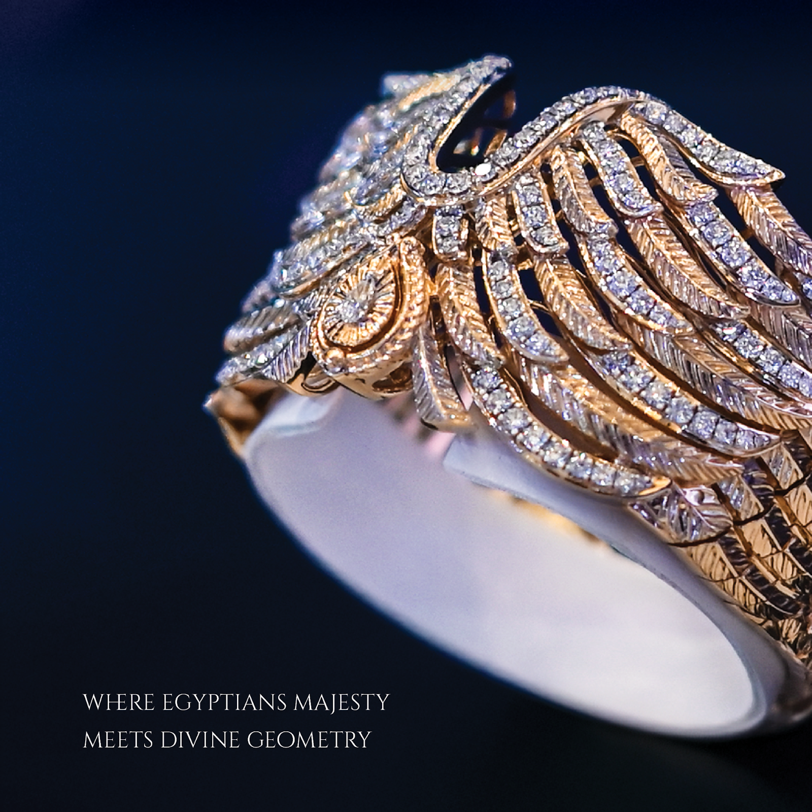 Gelang Bangle Terbaru yang Ada di Koleksi MONDIAL Realms Power