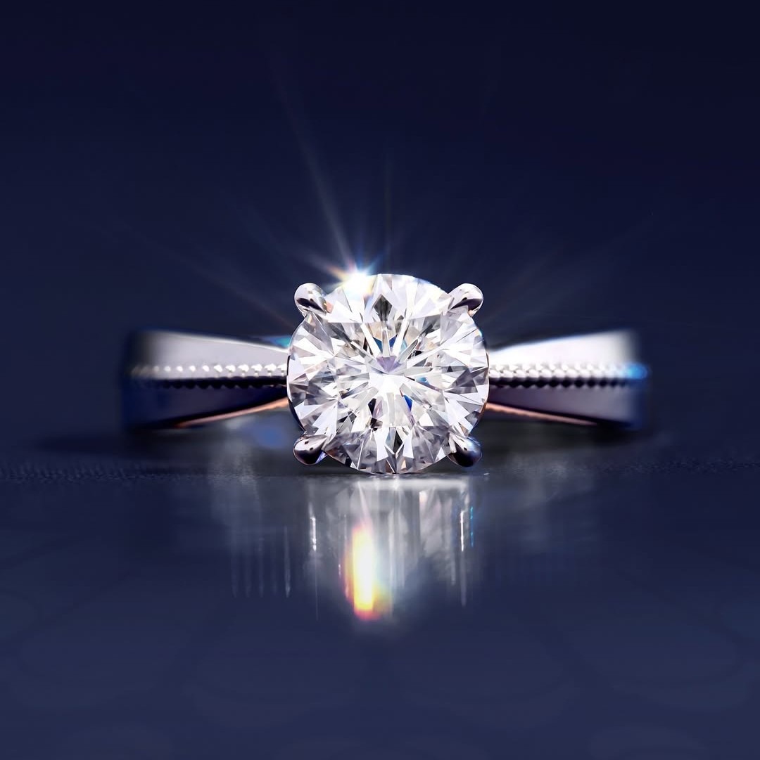 Kilauan Cincin Wanita Brilliant Rose terbaru dengan 66 Facets Brilliance