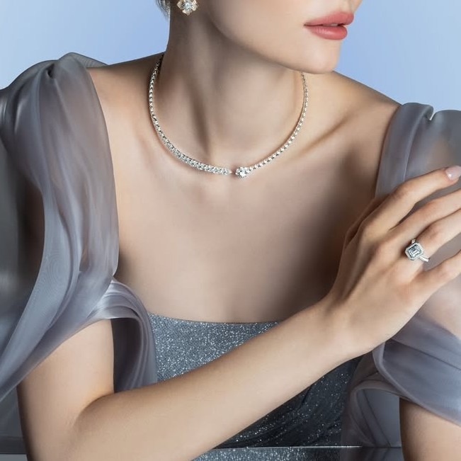 Pesona Memukau Kalung Berlian MONDIAL Realms