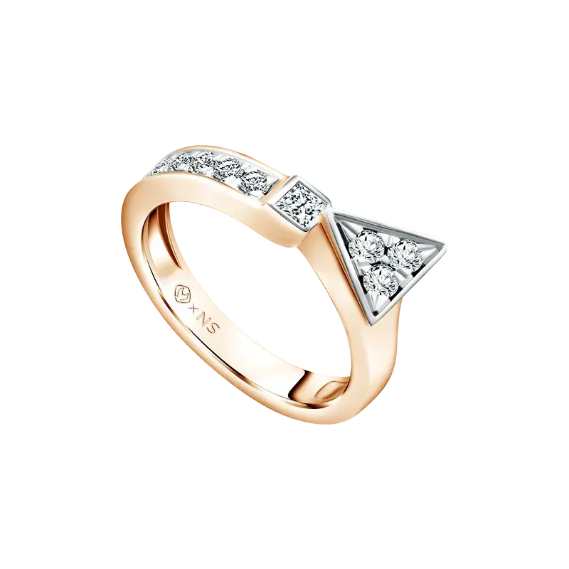 Precious Traveler MONDIAL dengan Princess Cut Diamond dalam Desain Perhiasan Elegan