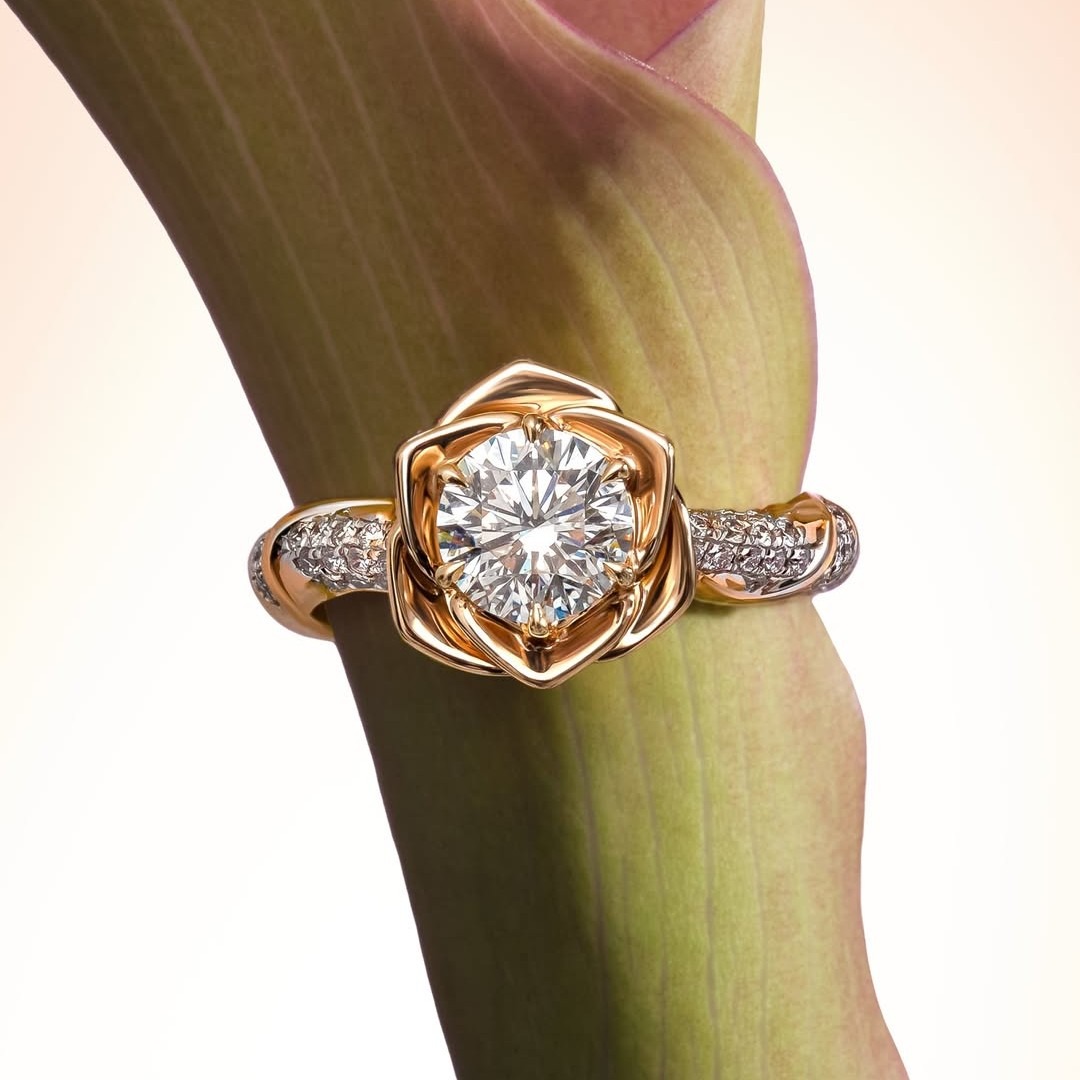 Sempurnakan Momen Lamaran dengan Cincin Tunangan Terbaru Brilliant Rose MONDIAL