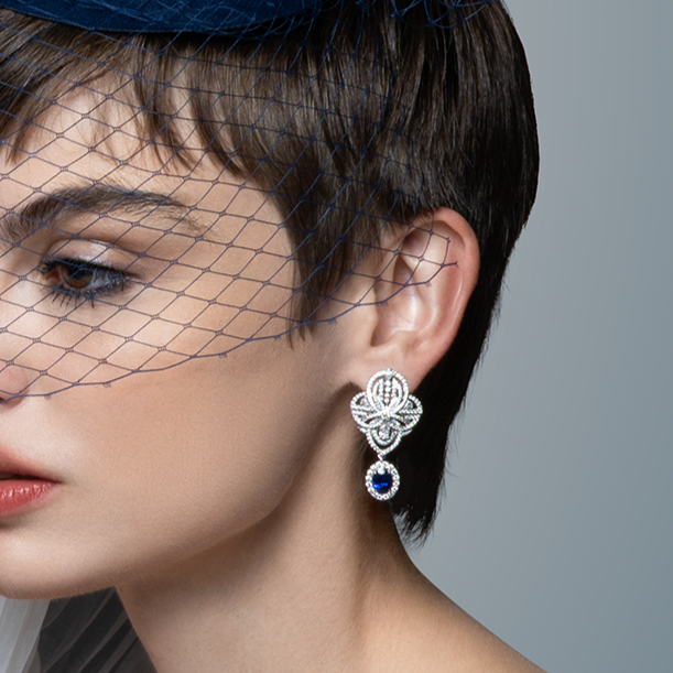 Fancy Cuts Anting Berlian pada Koleksi Realm Nobility
