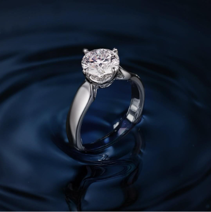 Koleksi High Jewelry MONDIAL dengan Standar 49 Parameter