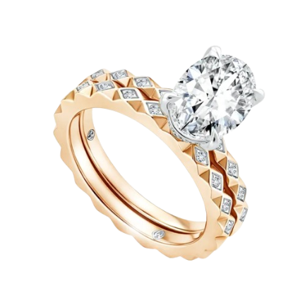 Bentuk Berlian Oval pada Cincin MONDIAL sebagai Hadiah Anniversary