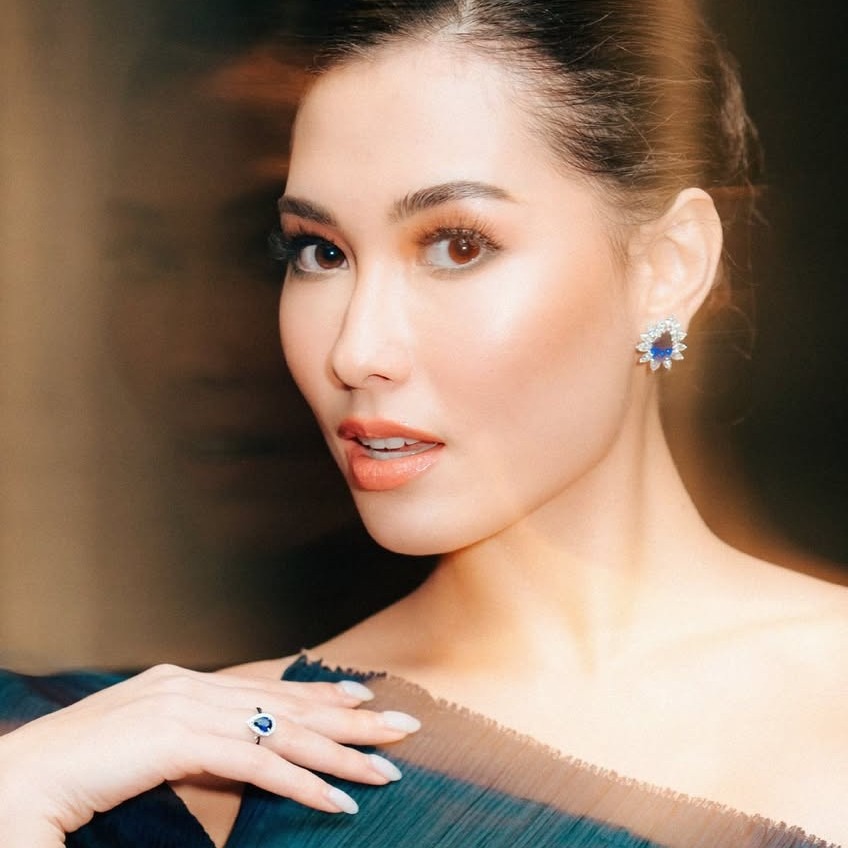 Pesona Frederika Cull dengan Precious Stone Rings dari MONDIAL