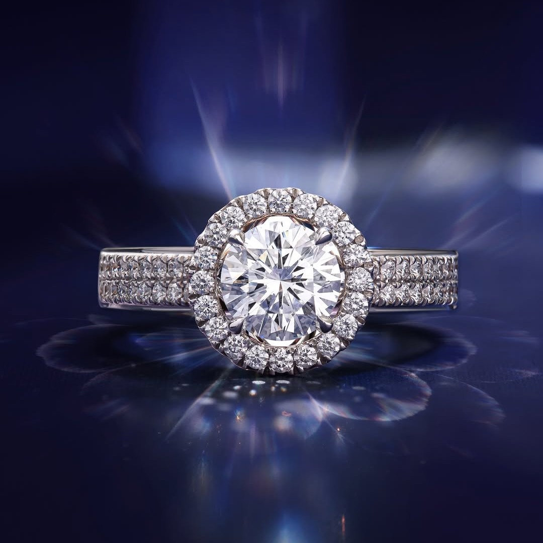 Model Cincin Tunangan Brilliant Rose yang Memiliki Desain Unik