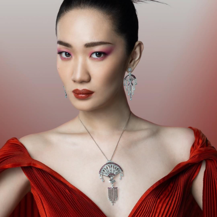 Koleksi Perhiasan Berlian yang Berpadu dengan Ruby