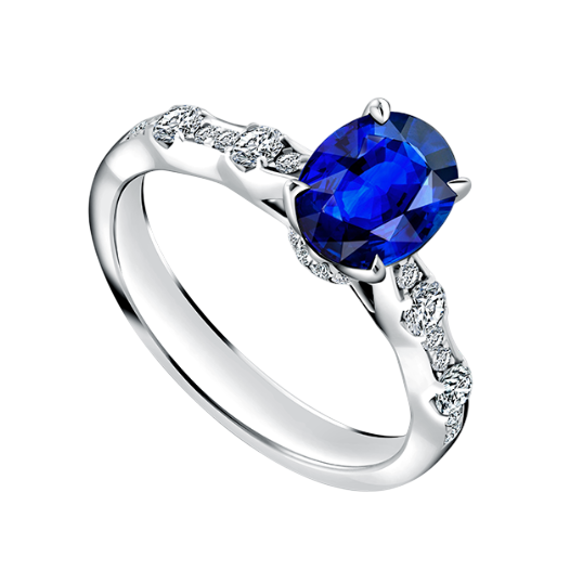 Kemewahan cincin Blue Sapphire Majestic dari MONDIAL Untuk Valentine