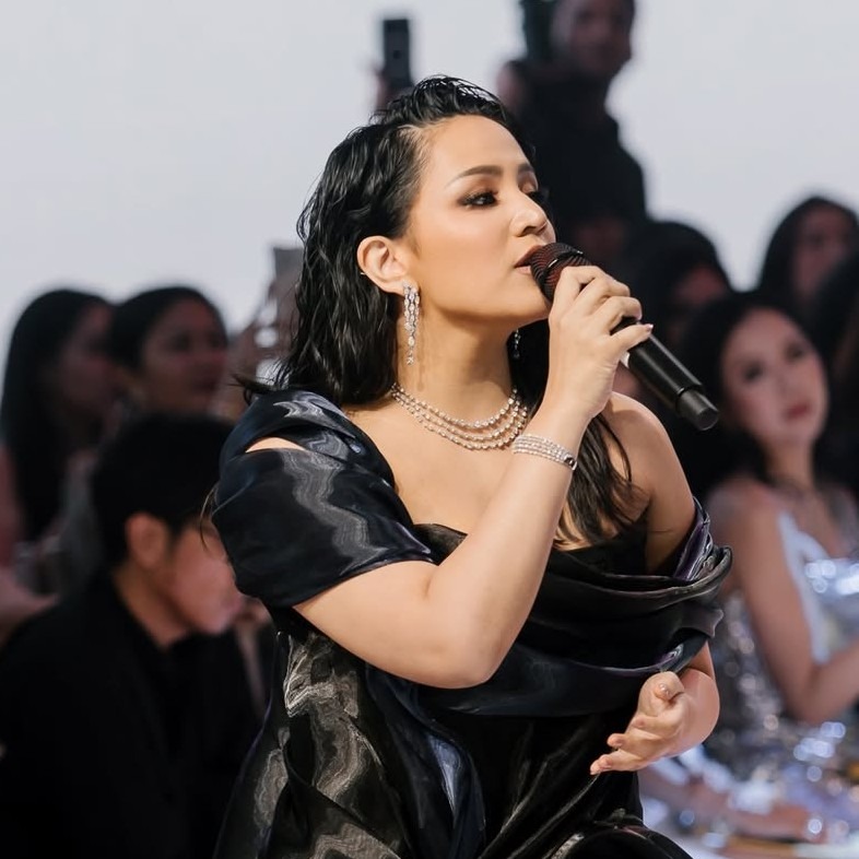 Diamond Necklace MONDIAL Angel Pieters yang Melengkapi Pesonanya