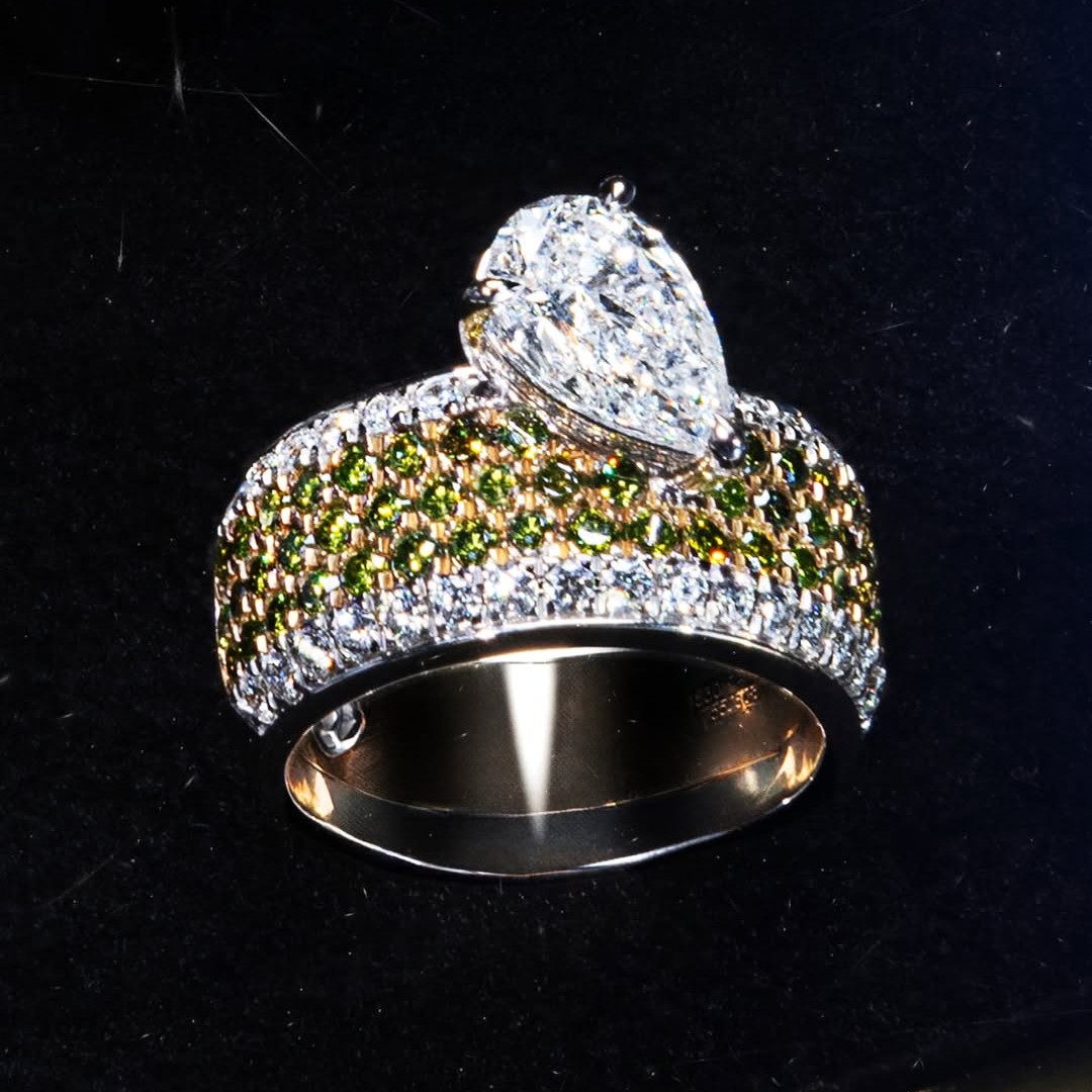 Perhiasan Berlian MONDIAL dengan Kualitas Terbaik Bersertifikasi GIA