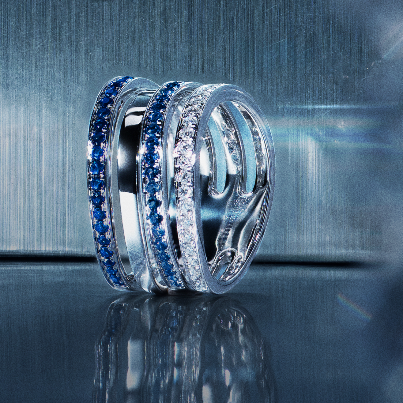 Blue Sapphire and Diamond Ring dari MONDIAL Jadi Inspirasi Hadiah Penuh ...