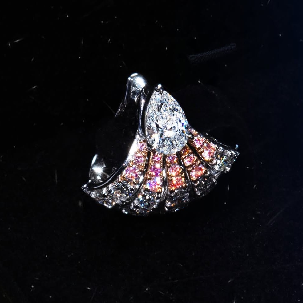 Pesona Berlian Bersertifikasi GIA di Koleksi Perhiasan MONDIAL