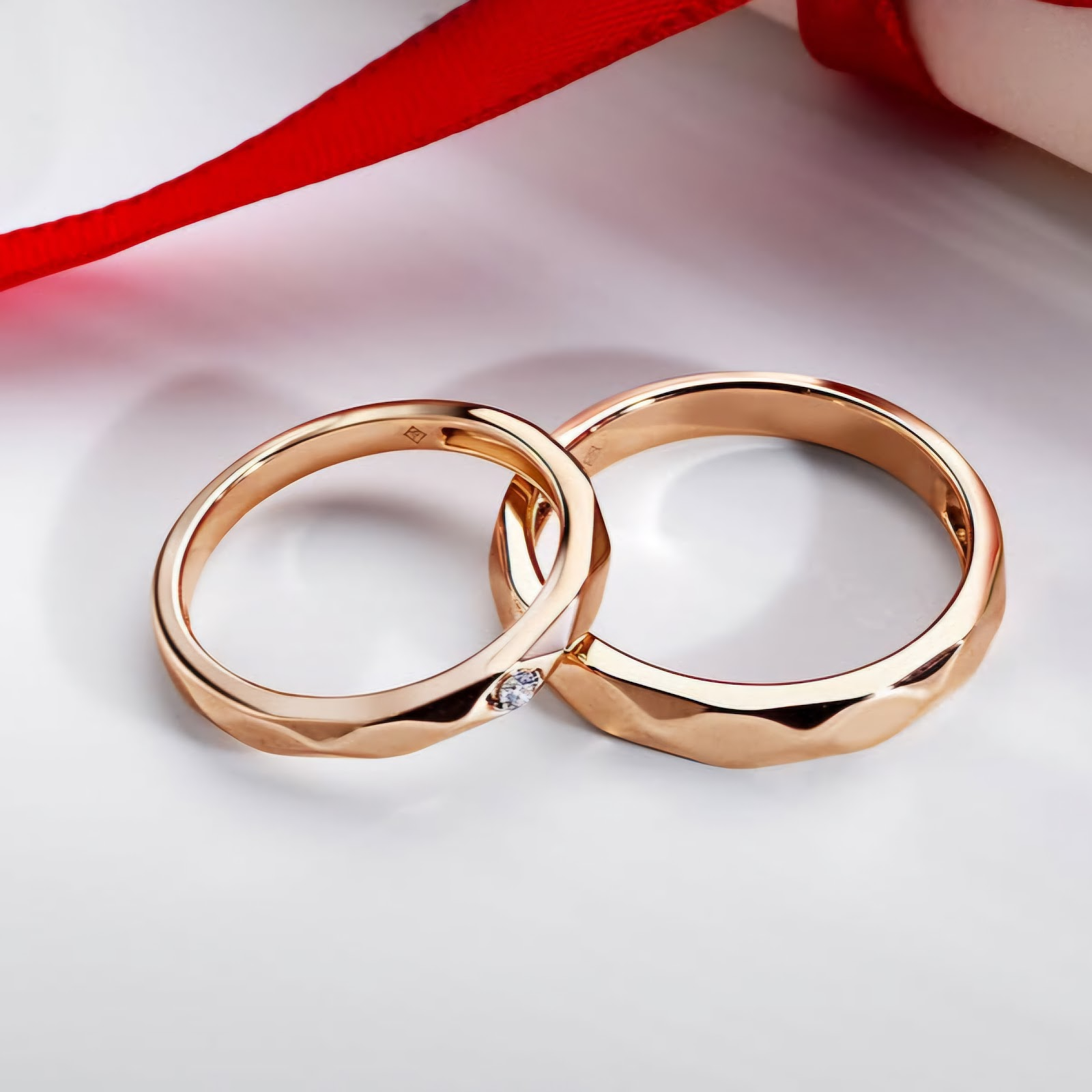 Cincin Nikah Emas Kuning Couple dari The Palace Jeweler