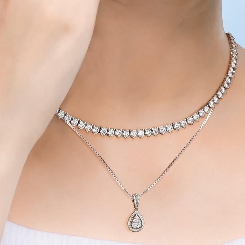 Kalung dengan Model Layer Cocok untuk Memberi Kesan Fresh