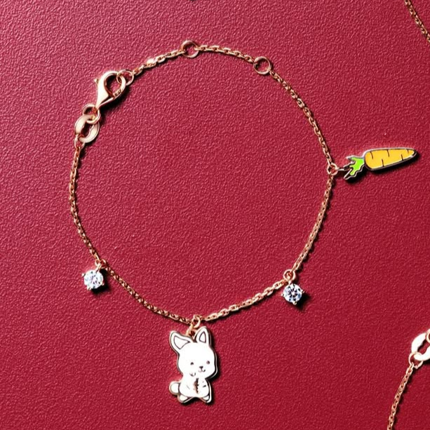 Penuh Doa Kebaikan di Gelang Charm Kelinci untuk Hadiah Bayi Baru Lahir