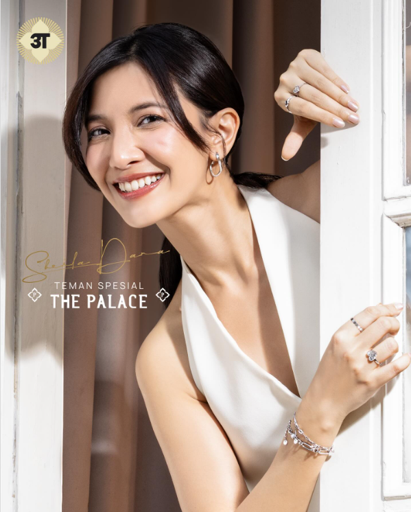 Sheila Dara Aisha Mengenakan Cincin Berlian Klasik The Palace Jeweler